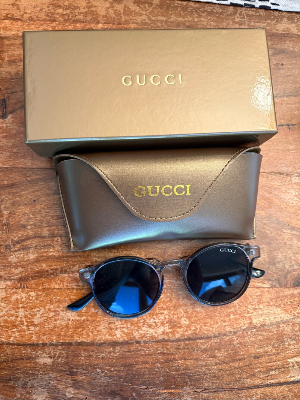 Gucci Men’s Round Lens Sunglasses with Brown Case